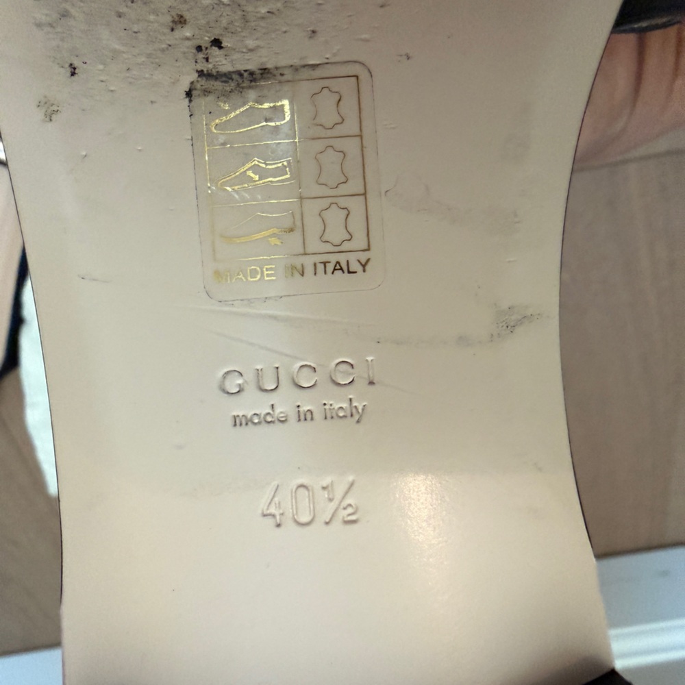 Gucci Crystals Sandals . - Picture 7 of 7